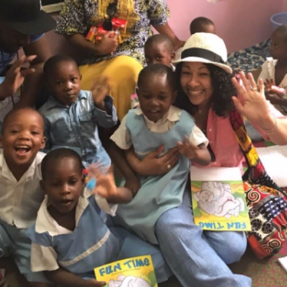 Meet your Posher, Kindle - Picture 2 of 8